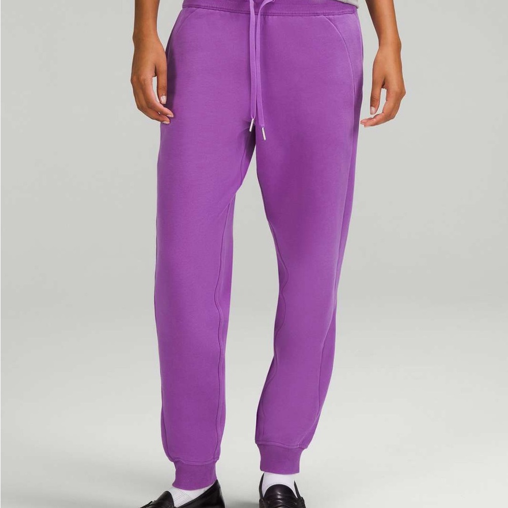 Lululemon Moonlit Magenta Scuba High-Rise Jogger Size 6